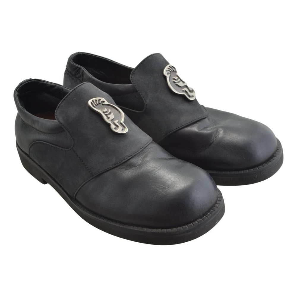 Noat Slip On Shoes Black With Kokopelli Dancer